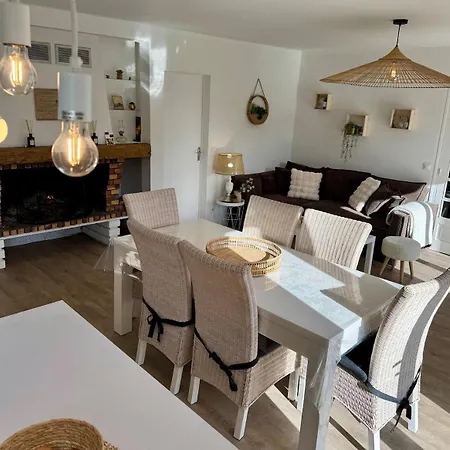 Normandie House With Pond Holiday home *