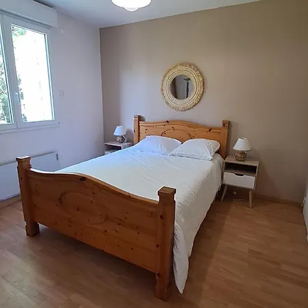 Normandie House With Pond *