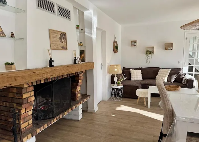 Holiday home Normandie House With Pond Jullouville-les-Pins