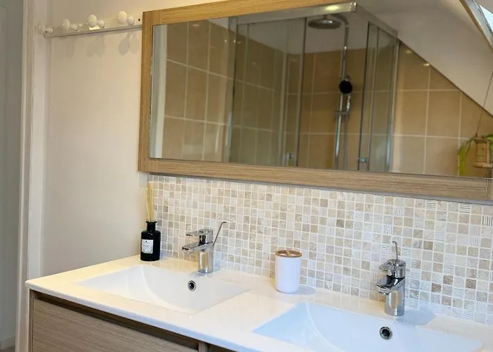 Normandie House With Pond Holiday home